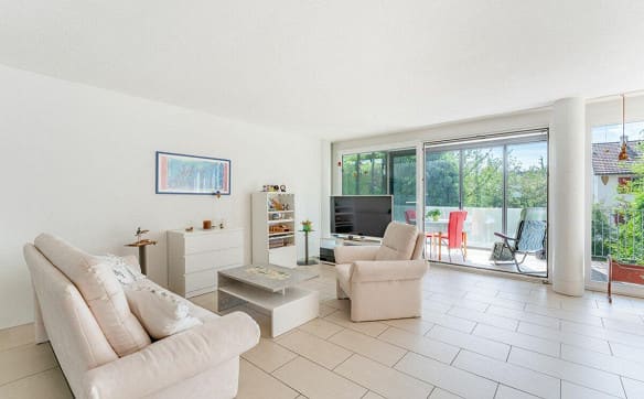Immobilie in Suhr - Grosszügige 3.5-Zimmer Wohnung mit Wintergarten in Stadtnähe - Bild 1