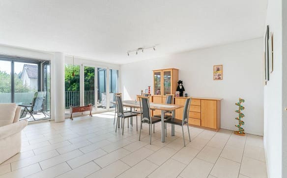 Immobilie in Suhr - Grosszügige 3.5-Zimmer Wohnung mit Wintergarten in Stadtnähe - Bild 4