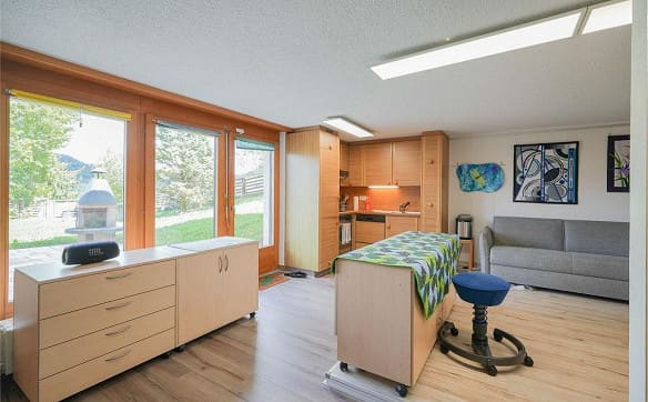 Immobilie in Effingen - Ruhig wohnen am Bauzonenrand: 7.5 Zimmer-Wohnhaus mit 3 Garagen - Bild 12