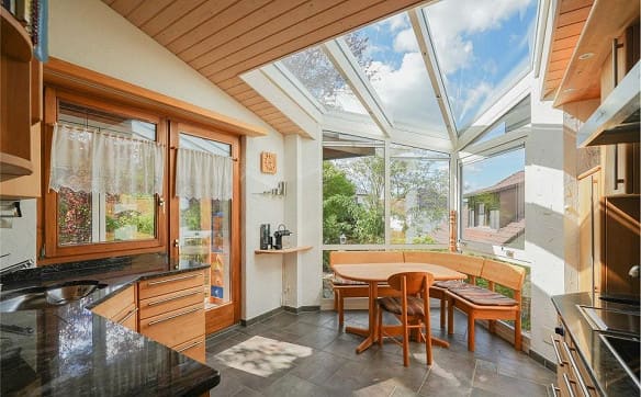 Immobilie in Effingen - Ruhig wohnen am Bauzonenrand: 7.5 Zimmer-Wohnhaus mit 3 Garagen - Bild 4