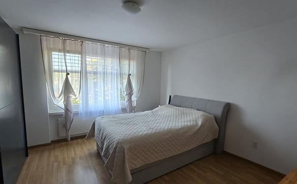 Immobilie in Wil Sg - Grosszügige 2.5 Zimmer-Wohnung mit Blick ins Grüne - Bild 4