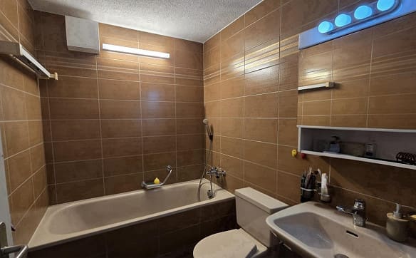 Immobilie in Wil Sg - Grosszügige 2.5 Zimmer-Wohnung mit Blick ins Grüne - Bild 6