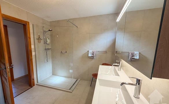Immobilie in Salins - Belle maison de 3 appartements avec garage, mazot et carnotzet ! - Bild 12