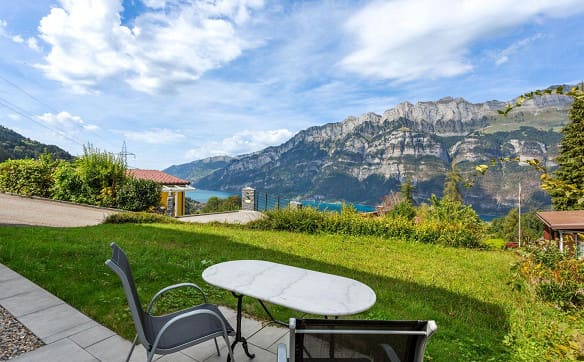 Immobilie in Oberterzen - Einfamilienhaus mit traumhafter Walensee- und Bergsicht - Bild 2