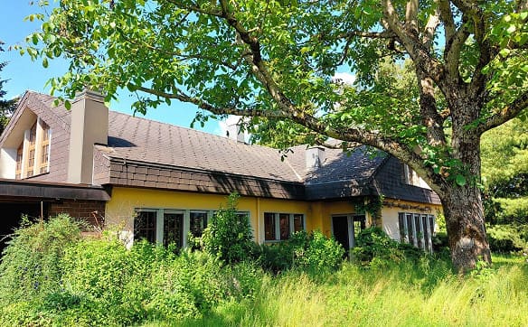 Immobilie in Ueberstorf - 6.5-Zimmer-Villa mit grossem Grundstück in Ueberstorf kaufen - Bild 0