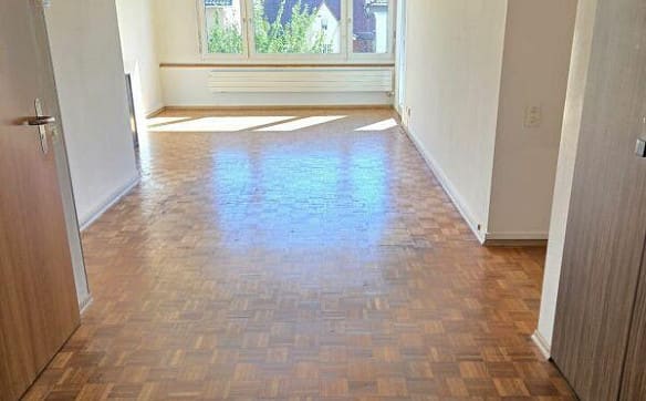 Immobilie in Neuhausen - Tolle 3½-Zimmer Wohnung mit zwei Balkone & Aussenparkplatz - Bild 2