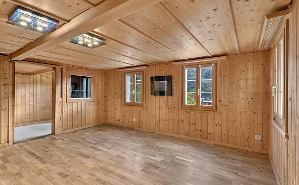 Immobilie in Pragg-jenaz - Charmantes Strickbau-Einfamilienhaus mit Wintergarten im Prättigau - Bild 2