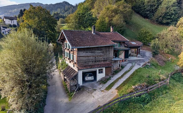 Immobilie in Pragg-jenaz - Charmantes Strickbau-Einfamilienhaus mit Wintergarten im Prättigau - Bild 9