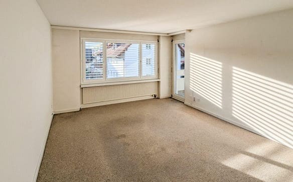 Immobilie in Remigen - 4.5-Zimmer-Wohnung mit Potenzial für Handwerker - Bild 1
