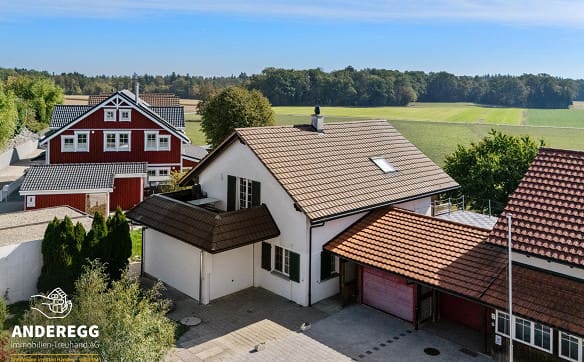 Immobilie in Wäldi - Sonniges EFH mit Einliegerwohnung und unverbaubarem Alpenpanorama - Bild 1