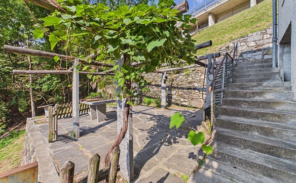 Immobilie in Pianezzo - Splendida Vista sulla Valle Morobbia, Giardino con Pergola & Potenz... - Bild 6