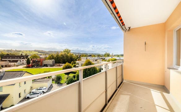Immobilie in Stachen - GROSSZÜGIGE 3.5-ZIMMER-WOHNUNG MIT SONNIGEM BALKON UND INDIVIDUELLE... - Bild 6