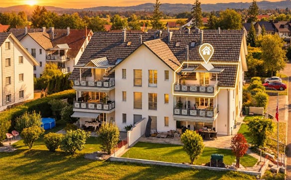 Immobilie in Oetwil Am See - Wohnen mit Weitblick - charmante 4.5-Zimmer-Duplexwohnung mit Holza... - Bild 0