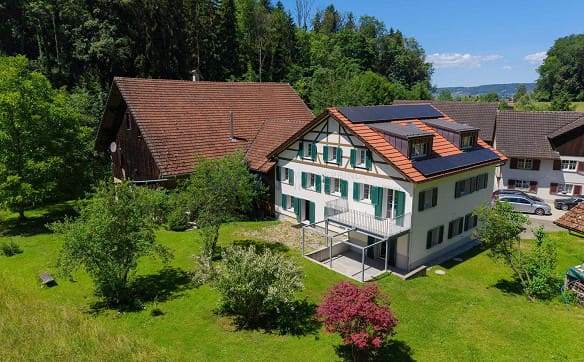 Immobilie in Bussnang - Modernes Landidyll für Mensch und Tier - Bild 0