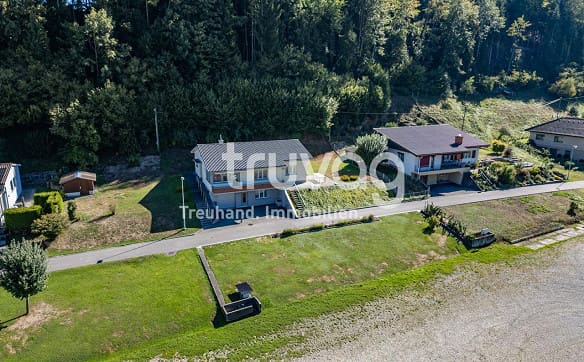 Immobilie in Menznau - Freistehendes Einfamilienhaus mit Gestaltungspotenzial - Bild 0