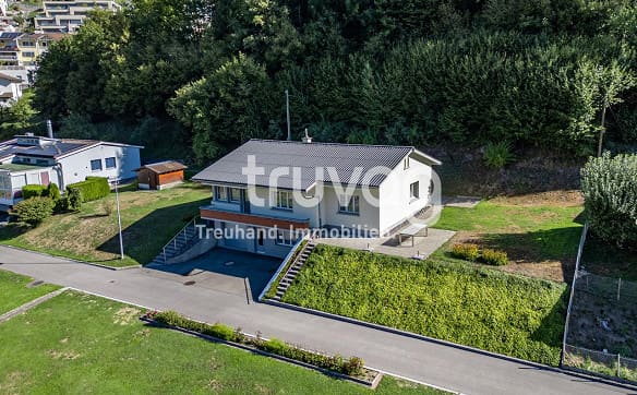 Immobilie in Menznau - Freistehendes Einfamilienhaus mit Gestaltungspotenzial - Bild 1