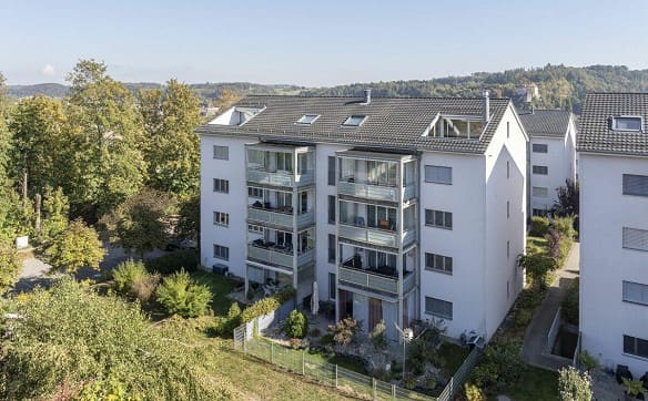 Immobilie in Bösingen - 7.5 Zimmer Dach Maisonettewohnung mit 218 m² und Galerie in Bösingen - Bild 0