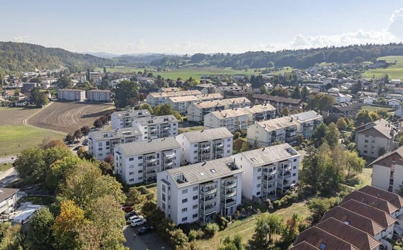 Immobilie in Bösingen - 7.5 Zimmer Dach Maisonettewohnung mit 218 m² und Galerie in Bösingen - Bild 1