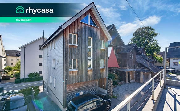 Immobilie in Balgach - Zweifamilienhaus mit zwei Maisonettewohnungen im Dorfkern von Balgach - Bild 0