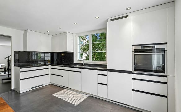 Immobilie in Wald Zh - 4.5 Zimmer-Maisonette-Wohnung an zentraler Wohnlage in Wald - Bild 1