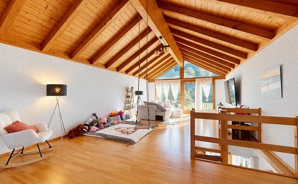 Immobilie in Sils Im Domleschg - Einfamilienhaus mit Einliegerwohnung und grossem Garten - Bild 1