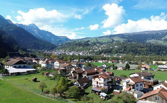 Immobilie in Sils Im Domleschg - Einfamilienhaus mit Einliegerwohnung und grossem Garten - Bild 24