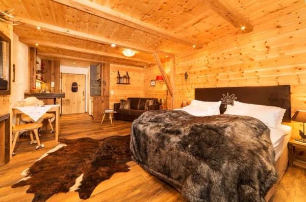 Immobilie in Inzell - Zirbenholz-Chalet-Appartement mit Balkon und Bergblick - Bild 1