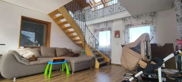 Immobilie in Rotthalmünster - Doppelhaushälfte mit zwei vermieteten Wohneinheiten, großem Garten und 105 m² Lagerhalle - Bild 4