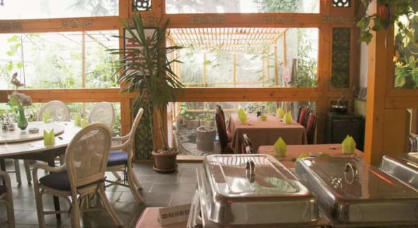 Immobilie in Dreieich - Wohn- und Geschäftshaus in Dreieich – Wohnen, Vermieten und Gastronomie auf einem Grundstück - Bild 1