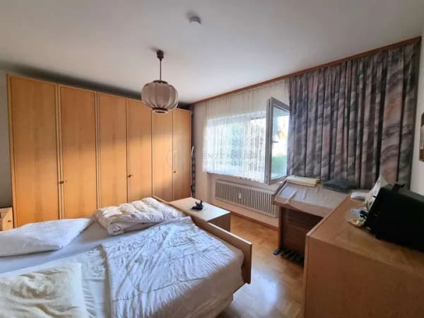 Immobilie in Höhenkirchen-Siegertsbrunn - Kapitalanlage mit Zukunft – Vermietete 2,5-Zimmer-Gartenwohnung mit Westterrasse - Bild 2