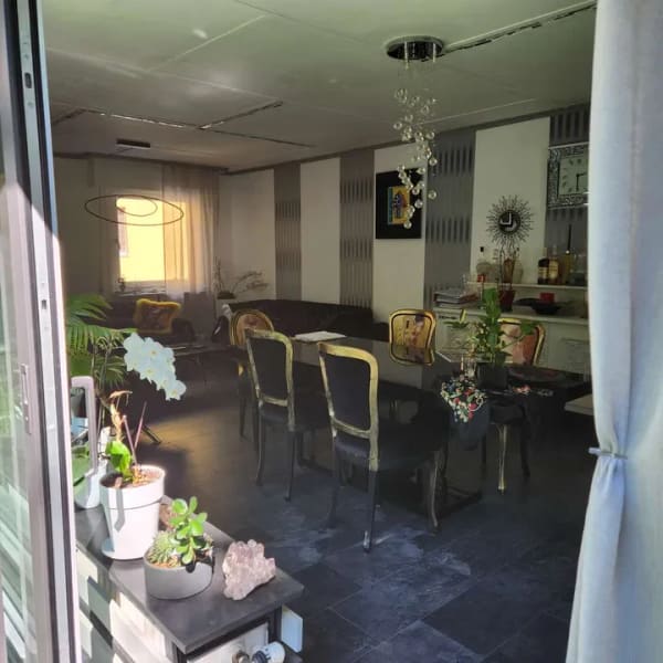 Immobilie in Eppstein - Freistehendes 2-Familienhaus mit sonnigem Garten und umfangreichem Terrassen-/ Wellnessbereich - Bild 2
