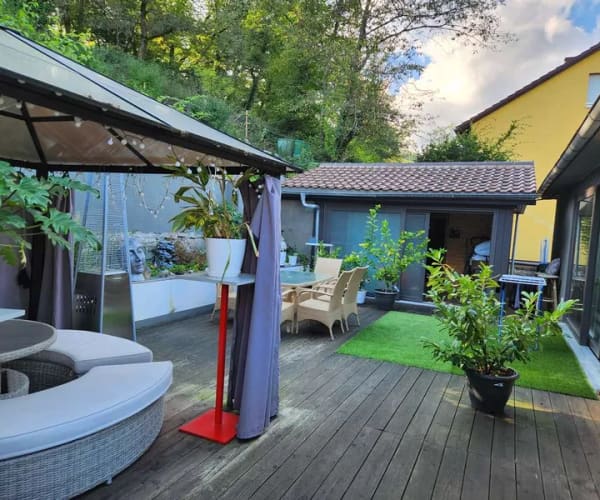 Immobilie in Eppstein - Freistehendes 2-Familienhaus mit sonnigem Garten und umfangreichem Terrassen-/ Wellnessbereich - Bild 3