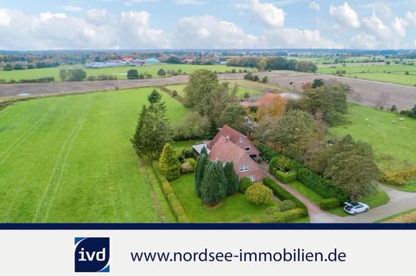 Immobilie in Großheide - Landhaus auf ca. 18.000 m² Grund insgesamt 4 Wohnungen - Bild 0
