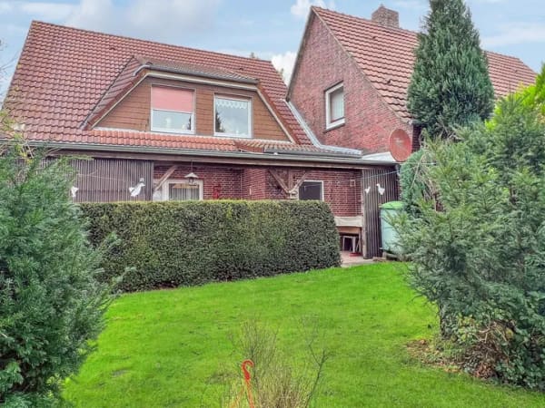 Immobilie in Großheide - Landhaus auf ca. 18.000 m² Grund insgesamt 4 Wohnungen - Bild 2