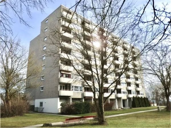 Immobilie in Herrenberg - ***Vermietetes 1-Zimmer-Apartment mit Balkon, Weitblick und Einzelgarage in Herrenberg** - Bild 3