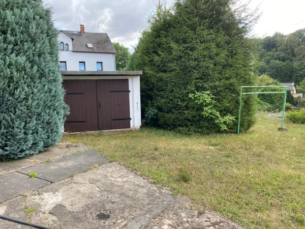 Immobilie in Altmittweida - Einfamilienhaus mit Garagen, Nebengebäuden sucht neuen Eigentümer - Bild 2