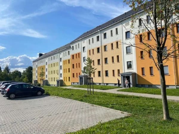Immobilie in Marienberg - Wertbeständige Kapitalanlage in modernisiertem Mehrfamilienhaus - Bild 0