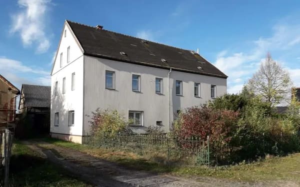 Immobilie in Zwickau - Großzügiges ehemaliges Bauernhaus in Crossen   - Bild 0