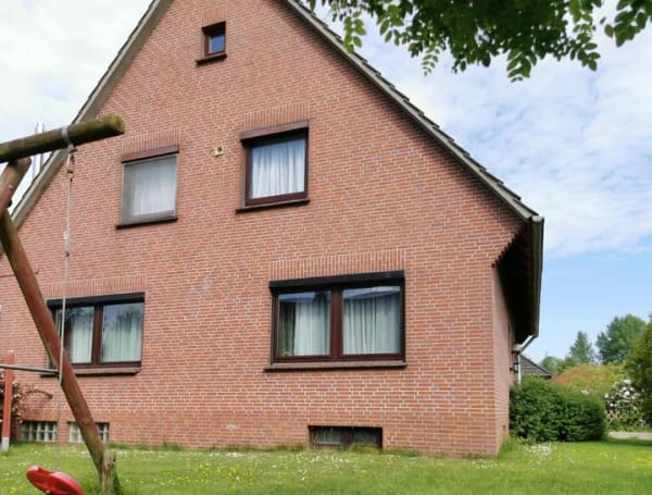 Immobilie in Butjadingen - Großzügiges Einfamilienhaus in  Tossens  auch als Ferienhaus oder Kapitalanlage geeignet - Bild 1
