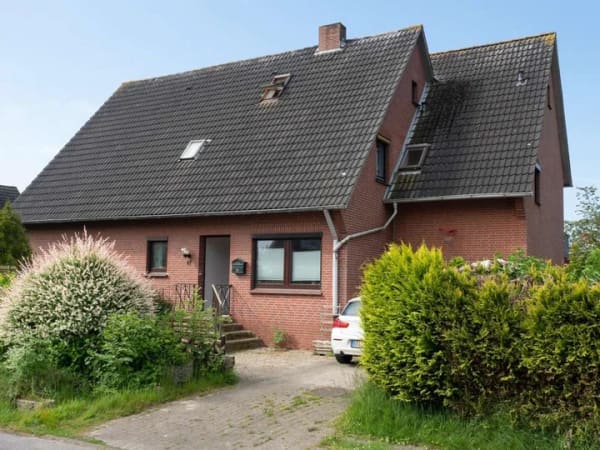 Immobilie in Butjadingen - Großzügiges Einfamilienhaus in  Tossens  auch als Ferienhaus oder Kapitalanlage geeignet - Bild 2