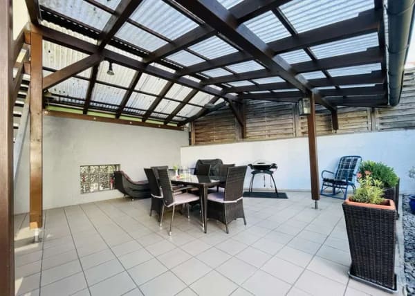 Immobilie in Wiesenbach - Modernisiertes, geräumiges Zweifamilienhaus mit extragroßer Garage in Wiesenbach bei Heidelberg - Bild 2