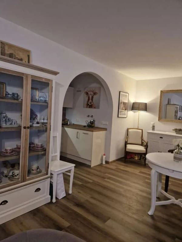 Immobilie in Bad Berneck im Fichtelgebirge -  Stilvolles Apartment, Top Ausstattung mit hochwertiger  Einbauküche & Inneneinrichtung inclusive  - Bild 2