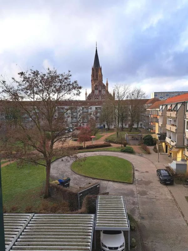 Immobilie in Neubrandenburg - Südstadt - 2 ETW im Paket (Bieterverfahren) - Bild 1