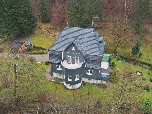Immobilie in Eisfeld - Ein Anwesen zum Verlieben in naturnaher Lage - Bild 0