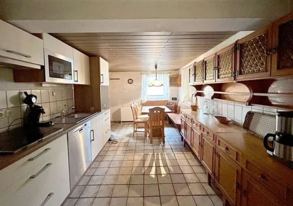 Immobilie in Kenzingen - Preiswertes, gepflegtes 8-Raum-Einfamilienhaus in Kenzingen - Bild 2