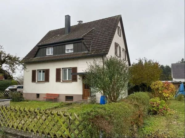 Immobilie in Kaisersbach - Haus für Macher mit viel Potenzial inkl. Bauplatz - Bild 0