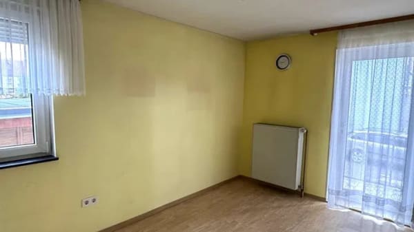 Immobilie in Mehlingen - Freie Bahn für Ihre Ideen: Mehrfamilienhaus mit Potenzial auf knapp 1.000 m² Grundstück - Bild 3