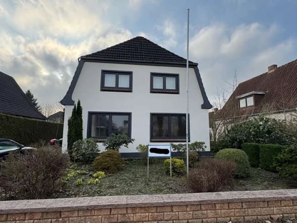Immobilie in Jübek - Zweifamilienhaus in zentraler Lage von Jübek – vielseitig nutzbar und sofort verfügbar (VHB) - Bild 0