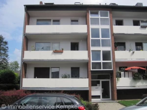 Immobilie in Tönisvorst - Tönisvorst - Vorst. Vermietete Eigentumswohnung in ruhiger Lage mit Stellplatz zu verkaufen ! - Bild 0