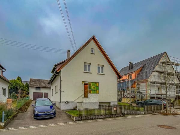 Immobilie in Oberderdingen - 298.000 € – EFH - Viel Platz, großes Potenzial und sonniger Garten in Oberderdingen - Bild 1
